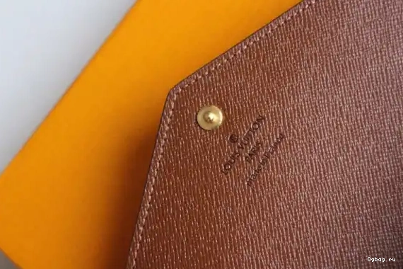 SARAH WALLET LOUIS VUITTON 0529